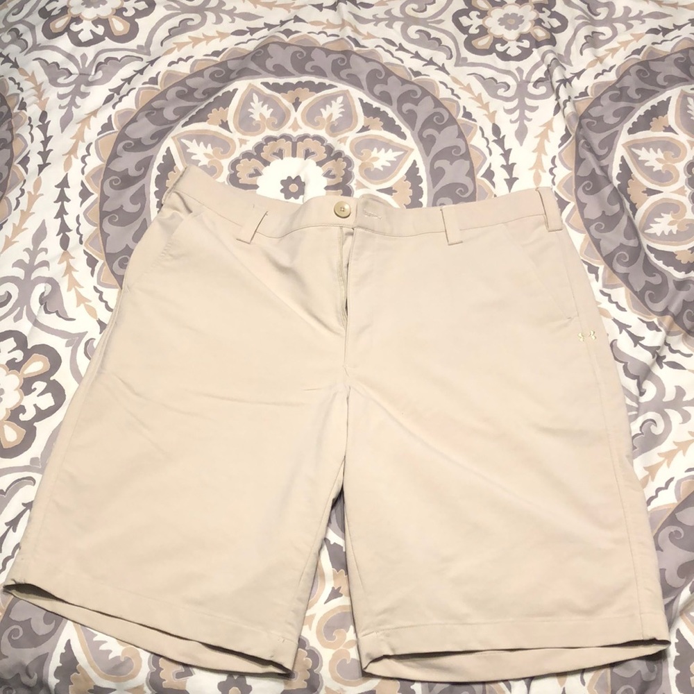 Under Armour golf shorts